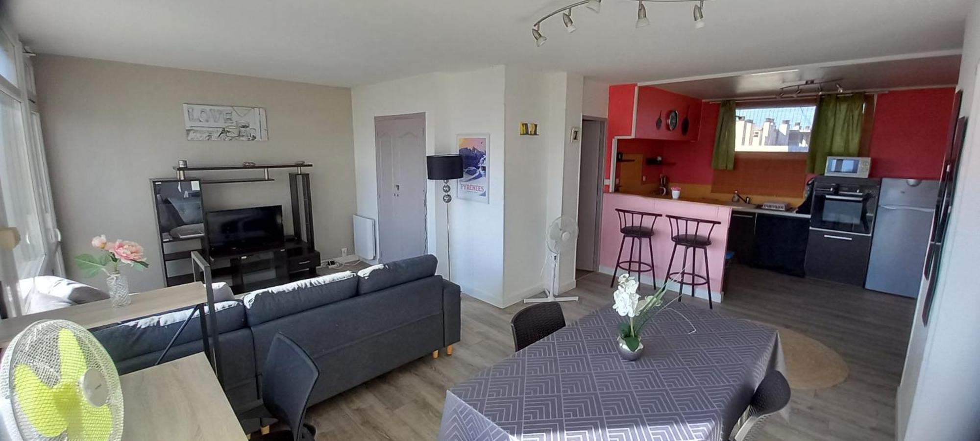 タルブCap Sud - 53M2- Vue Pyrenees- Hypercentre-Wifi Fibre -Nouvelle Literieアパートメント エクステリア 写真